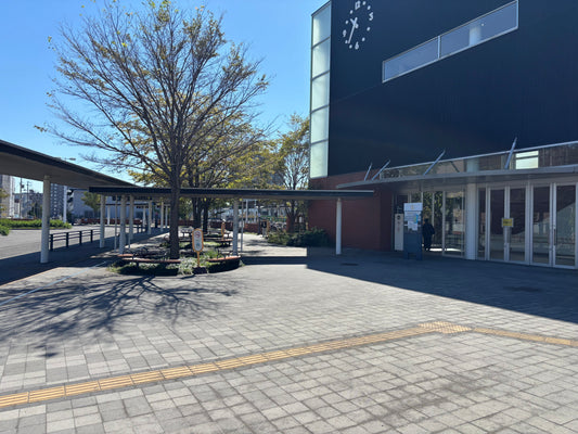 A clean everyday street in Japan